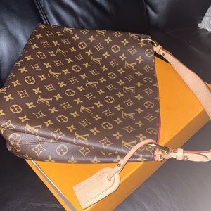 Louis Vuitton purse